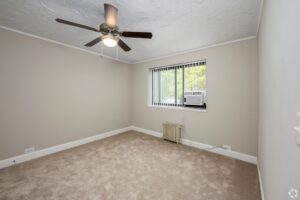 parkway-gardens-apartments-greenbelt-md-1br-1ba-453sf---bedroom